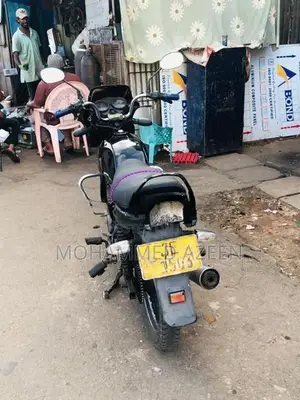 TVS Victor 2005