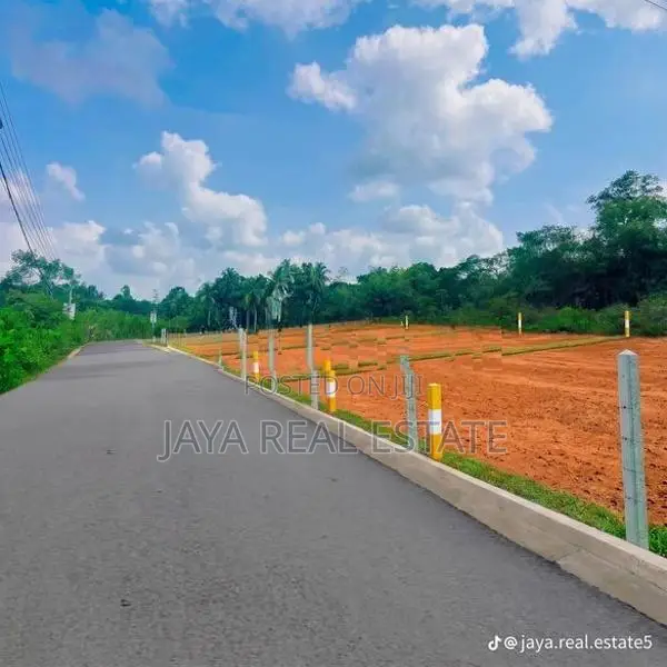 ඉඩමක් හොරණ