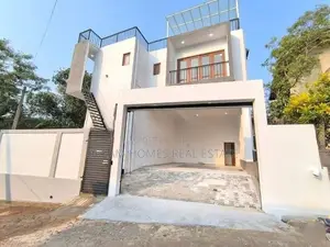 Super Luxury 3-Storey House for Sale – Thalawathugoda