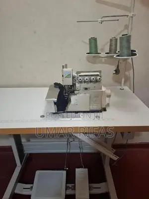 Four Thread Over Lock Sewing Machine