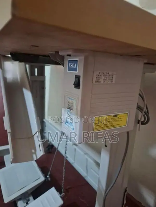 Four Thread Over Lock Sewing Machine