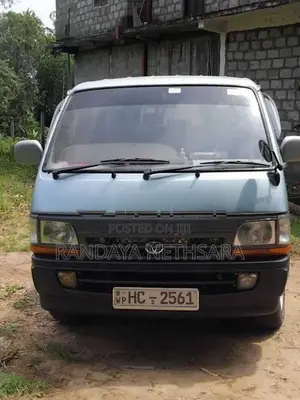 Toyota Dolphin 1998