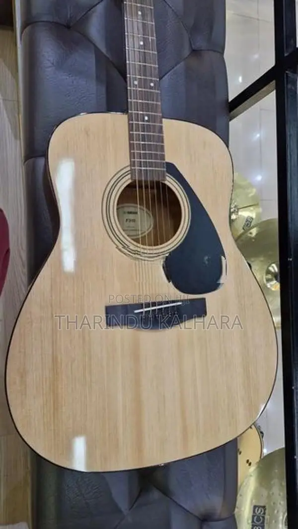 Yamaha F310 Acoustic Guitar