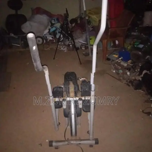 Orbitrek Exercises Machine