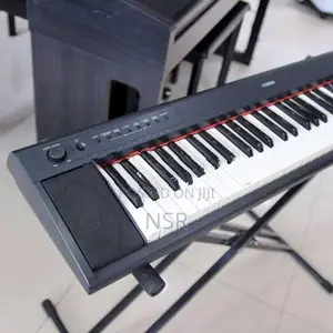Yamaha NP 11 Piano Keyboard