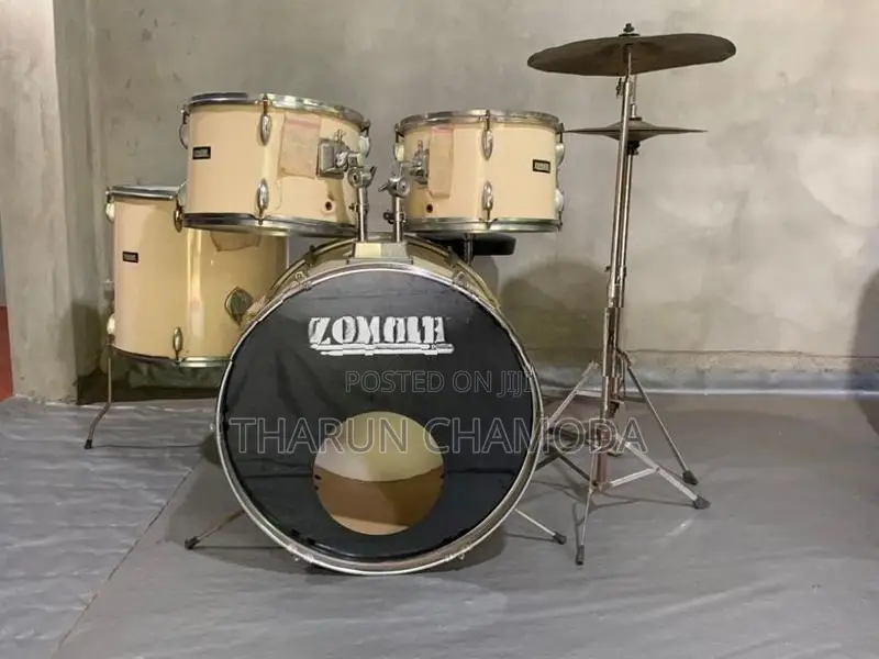 Acoustic Drum Set