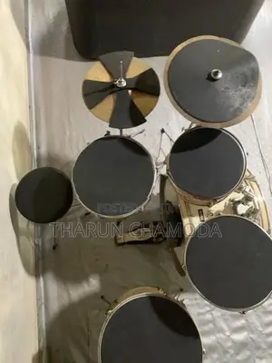 Acoustic Drum Set