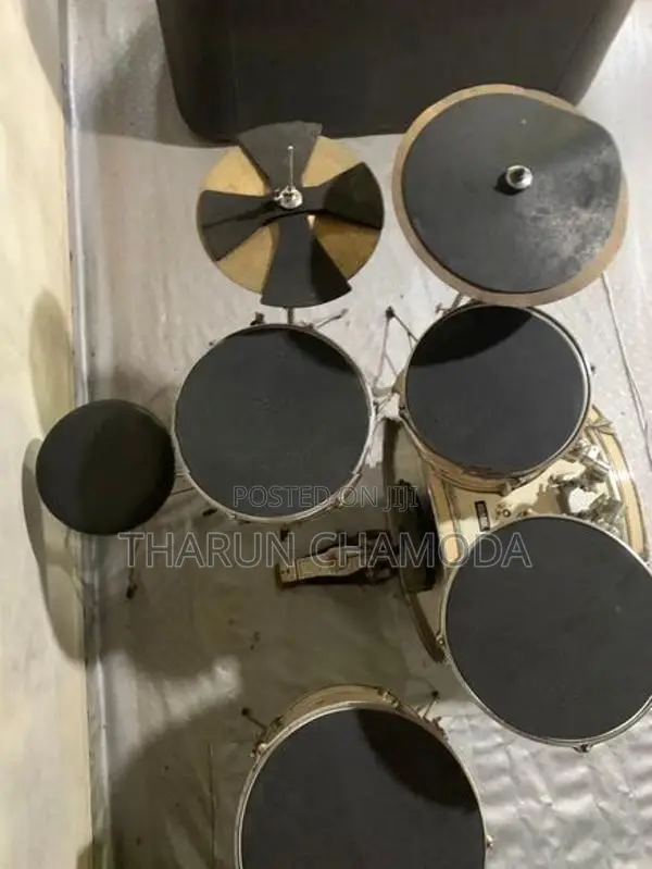 Acoustic Drum Set