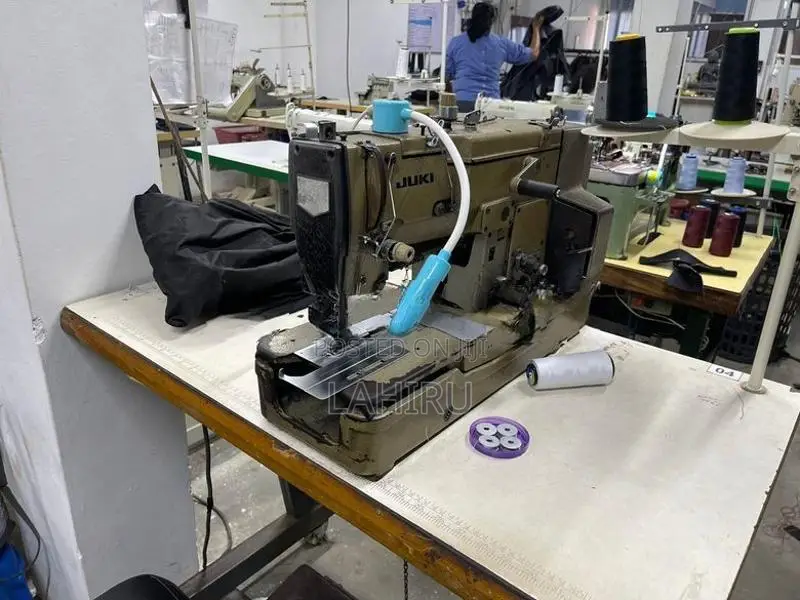 Juki Button 780 Machine