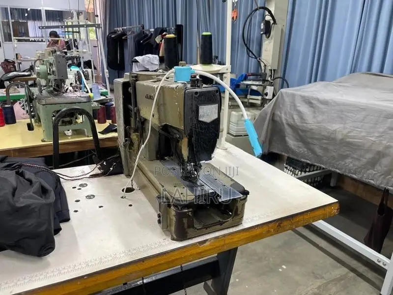 Juki Button 780 Machine