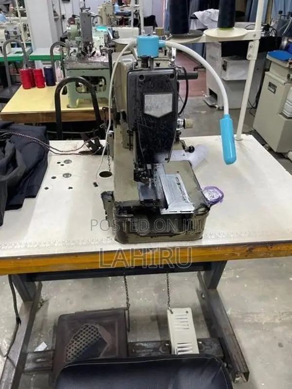 Juki Button 780 Machine