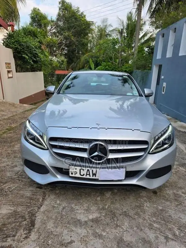 Mercedes Benz C200 2016