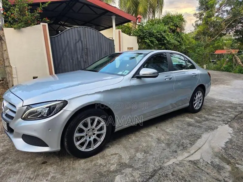 Mercedes Benz C200 2016