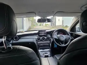 Mercedes Benz C200 2016