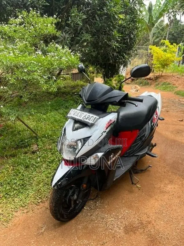 Yamaha RayZR 2017