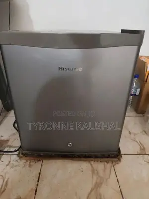 Hisense Mini Bar 42L Refrigerator