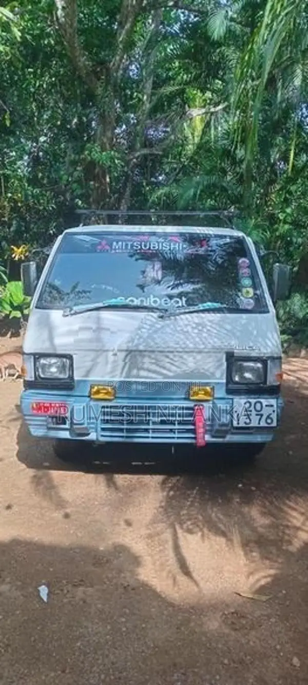 Mitsubishi L300 1986