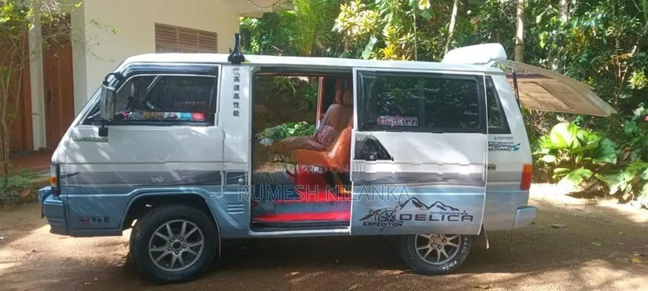 Mitsubishi L300 1986