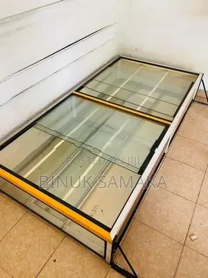 Aluminum Glass Showcase (6x3 ft) / වීදුරු ෂෝකේස් එකක්