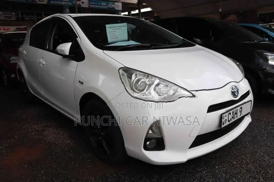 Toyota Aqua 2013