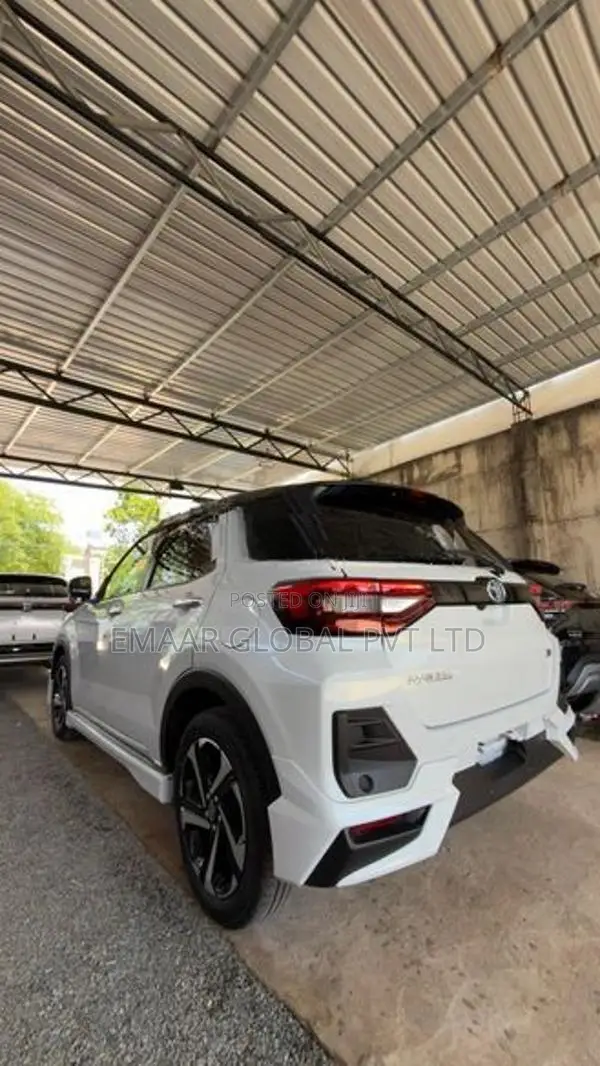 Toyota Raize 1 2L HYBRID 2025