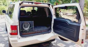 Mitsubishi Pajero 1999