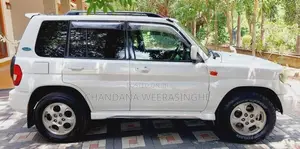 Mitsubishi Pajero 1999