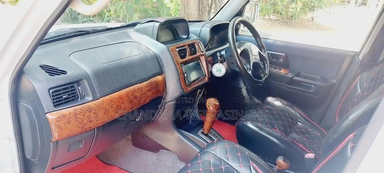 Mitsubishi Pajero 1999