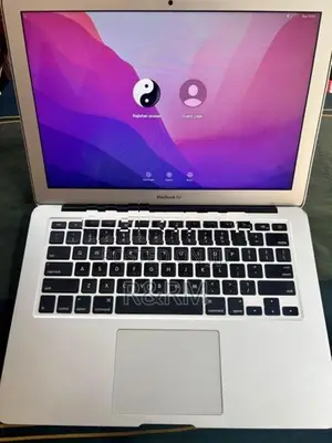 Apple MacBook Air A1466 (8GB / 256GB)