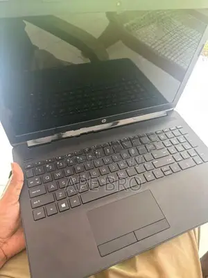 HP Laptop 15 (AMD A4 / 4GB RAM Windows 10 Pro)