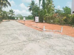 ගනේමුල්ල කදාන 276/376 පාරට මුහුණලා අගනා නේවාසික බිම් කොටස්