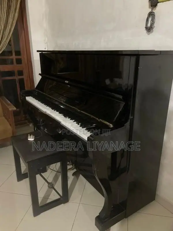 Piano Dresden used