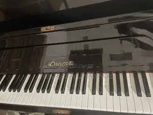 Piano Dresden used