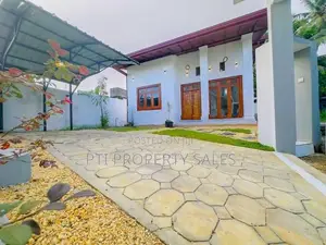 Modern Three-Storey House for Sale – Kottawa