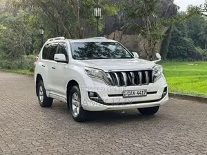 Toyota Land Cruiser Prado TX 150 2015