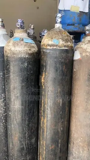medical oxygen cylinders