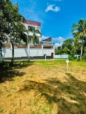 19.4 Land for Sale in Battaramulla