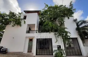 Three Storey House for Sale in Nugegoda