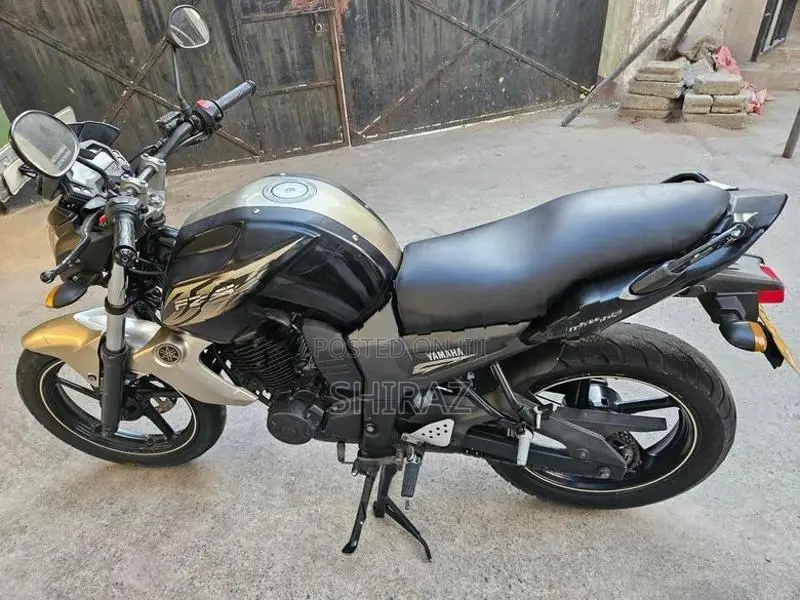 Yamaha FZS V1 2012