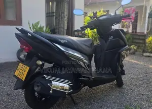 Yamaha RayZR 2020