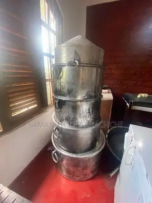 හෝටල් ඇලුමිනියම් භාජන සහ උපකරණ තොගයක්