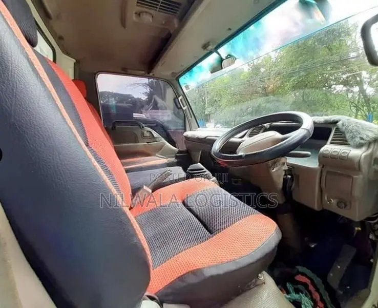 Isuzu Elf 1996