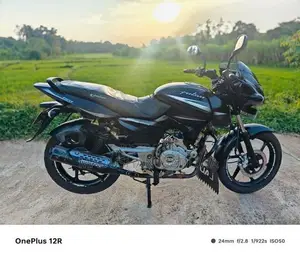 Bajaj Pulsar 150 2015