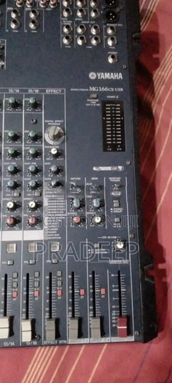 YAMAHA MG 166CS
