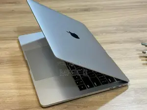 Apple MacBook Pro 13” I5 16/256GB