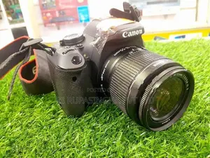 Canon 600D DSLR Camera