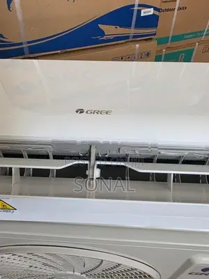 GREE 9000BTU Non-Inverter Air Conditioner Cosmo Series