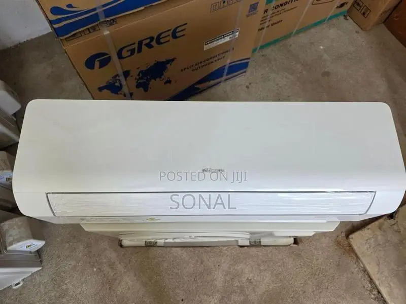 GREE 9000BTU Non-Inverter Air Conditioner Cosmo Series
