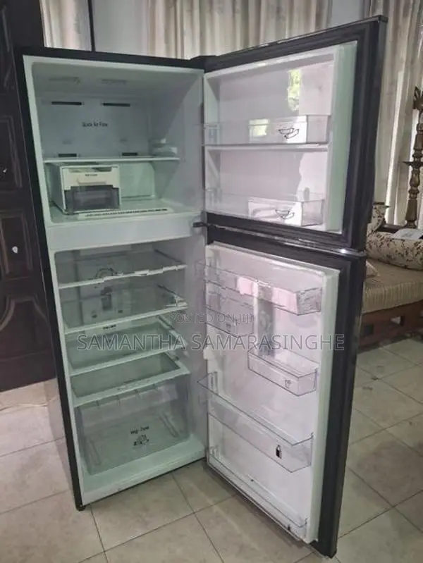 Sisil Refrigerator