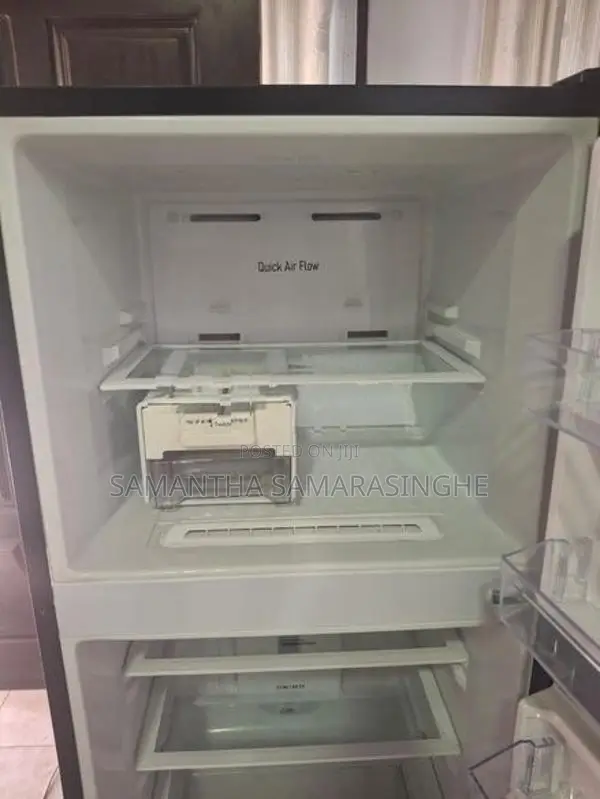 Sisil Refrigerator